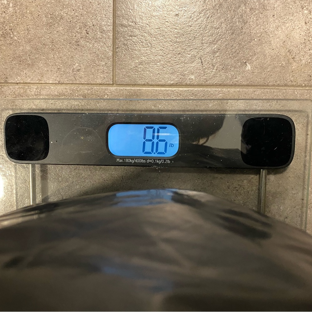 8.5 LB bag of women’s activewear 🔥